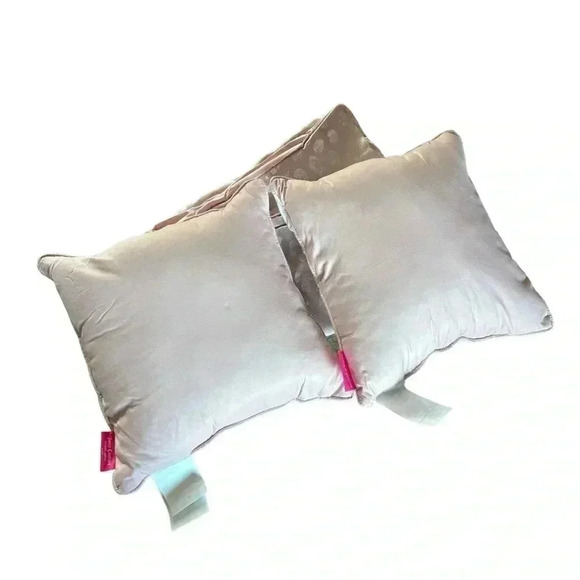 Juicy Couture Home Pink Animal Print King Pillow Shams and Two Accent Pillows - Picture 2 of 9